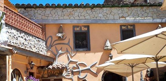 El Ratpenat De Sant Pere